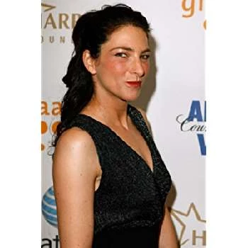 Laura Silverman Biography