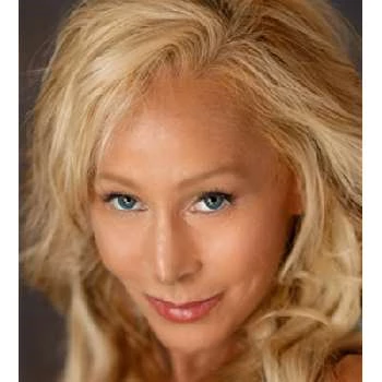 Lauren Kinkead - Age, Bio, Birthdate, Family, Networth & More