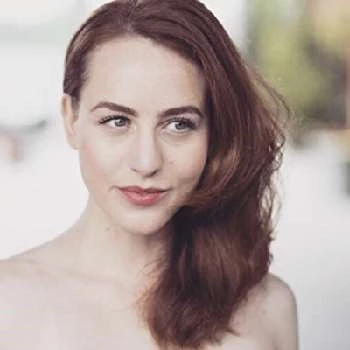 Lauren Renahan - Age, Bio, Birthdate, Family, Networth & More