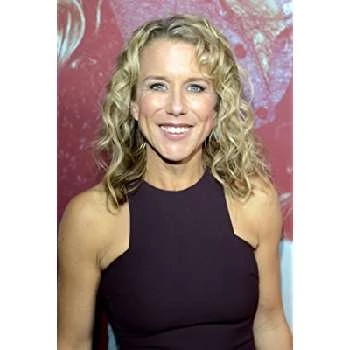 Lauren Weedman - Age, Height, Birthdate, Bio, Family, Networth & More