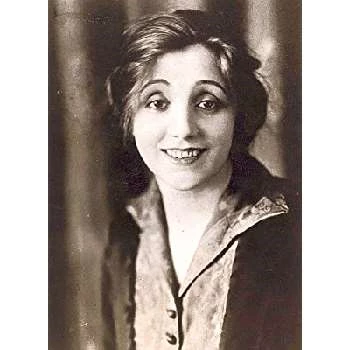 Laurette Taylor - Age, Bio, Birthdate, Family, Networth & More