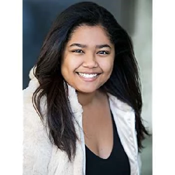 Lauryn Shelley - Height, Bio, Wiki, Family, Birthplace, Networth & More