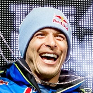Levi LaVallee Biography
