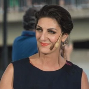 Soraya Lavasani - Age, Height, Birthdate, Family, Wiki & More