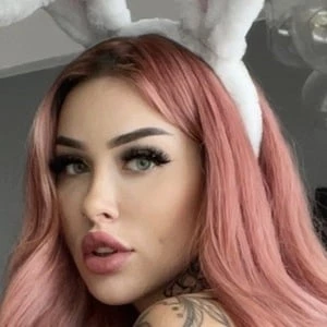 Jade Lavoie - Age, Bio, Birthdate, Family, Networth & More