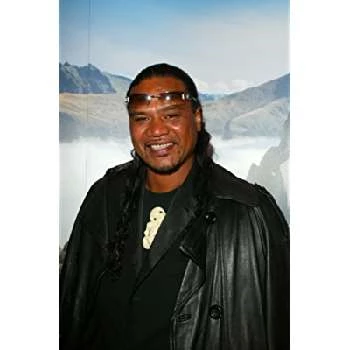 Lawrence Makoare Biography