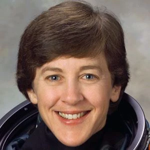 Wendy Lawrence - Birthdate, Age, Family, Bio, Networth & More