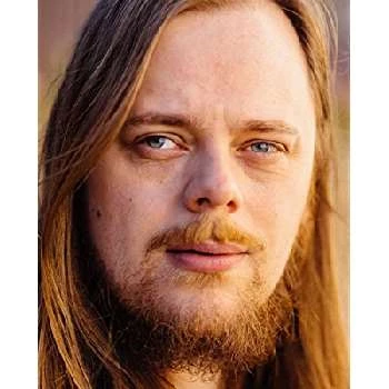 Lawrie Brewster - Age, Bio, Birthdate, Family, Networth & More