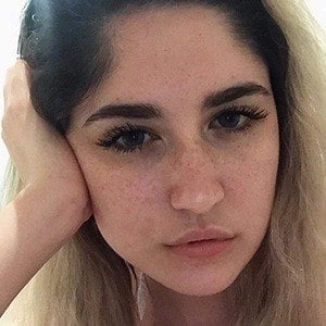 Mia Layla - Height, Bio, Wiki, Family, Birthplace, Networth & More