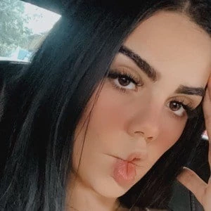 Marilyz León - Age, Bio, Birthdate, Family, Networth & More