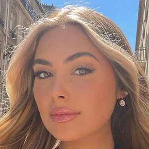 Leanna Paul Biography