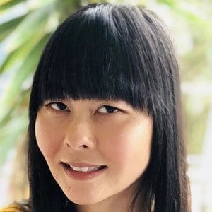 Lang Leav - Adderess, Bio, Birthdate, Family, Wiki & More