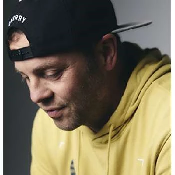 Lee Cherry - Age, Bio, Birthdate, Family, Networth & More