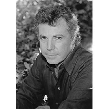 Lee David Zlotoff - Birthday, Bio, Wiki, Family, Networth & More