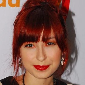 Liz Lee - Age, Height, Birthdate, Family, Wiki & More