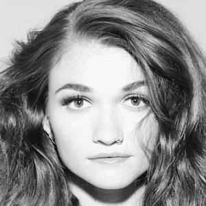 Mandy Lee - Adderess, Bio, Birthdate, Family, Wiki & More