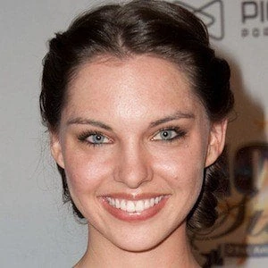 Kimberly Leemans Biography