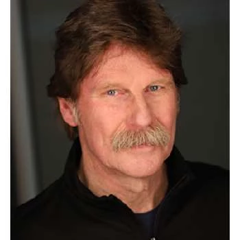 Leer Leary - Age, Bio, Birthdate, Family, Networth & More