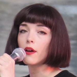 Elise Legrow - Family, Bio, Birthday, Family, Income & More