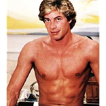 Leigh Erickson - Age, Bio, Birthdate, Family, Networth & More