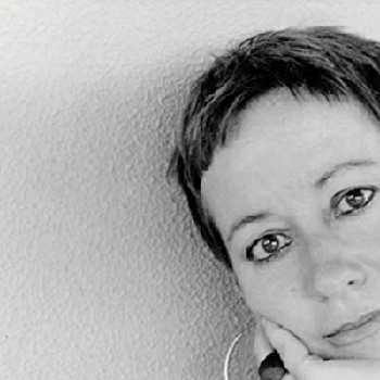 Lena Divani - Age, Bio, Birthdate, Family, Networth & More