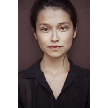 Léna Laprès - Age, Bio, Birthdate, Family, Networth & More