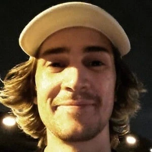 xQc - Wiki, Bio, Birthdate, Networth, Family & More