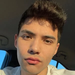 Eren Lenox Biography