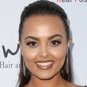 Camille Leonard - Age, Bio, Birthdate, Family, Networth & More