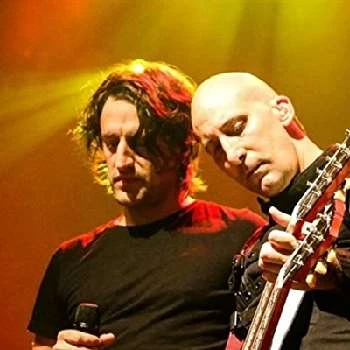 Les Vikings - Age, Bio, Birthdate, Family, Networth & More