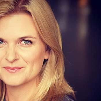 Lesley Ann Braun Biography