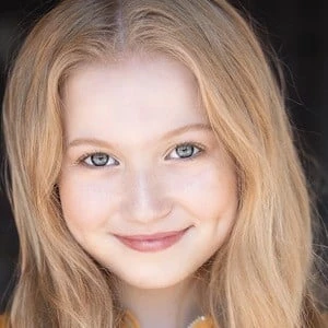 Abigail Zoe Lewis Biography