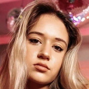 Riley Lewis - Age, WIki, Birthday, Family, Networth & More