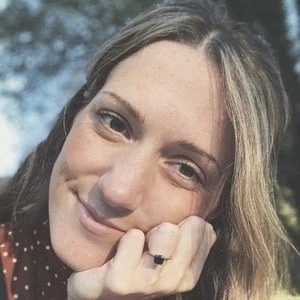 Sierra Lewis Biography