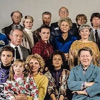 Li Brådhe - Family, Bio, Birthday, Family, Income & More