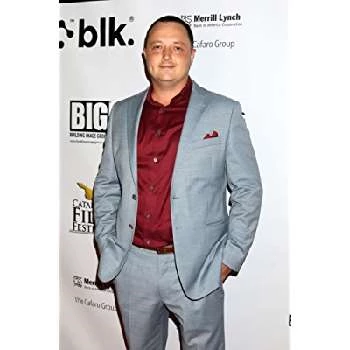 Liam Petite - Age, Bio, Birthdate, Family, Networth & More