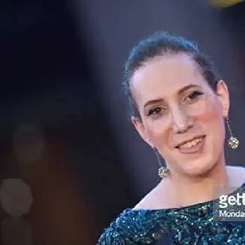 Lili Rosen - Age, Bio, Birthdate, Family, Networth & More