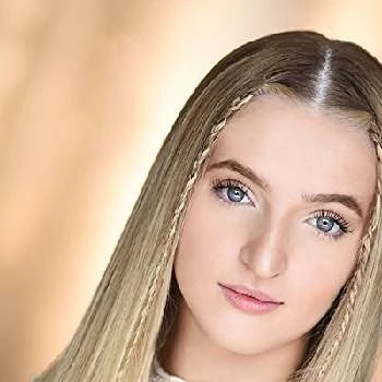 Lilly Noelle Bartlam - Income, Birthday, Family, Bio, Networth & More