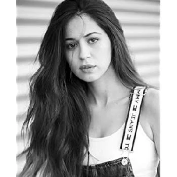 Lin Asherov - Age, Bio, Birthdate, Family, Networth & More