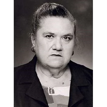 Linda Lutz - Networth, Bio, Wiki, Family, Birthday, Networth & More