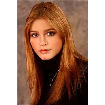 Lindsay Felton - Family, Bio, Birthday, Family, Income & More