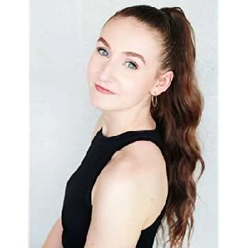 Lindsay Ivan - Age, Bio, Birthdate, Family, Networth & More