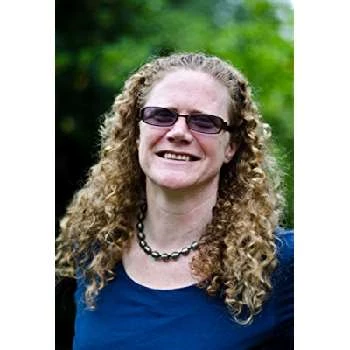 Lindsay Mofford Biography