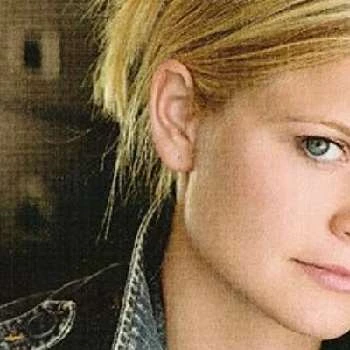 Lindy Newton - Age, WIki, Birthday, Family, Networth & More