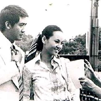 Ling-Ling Hsia Biography
