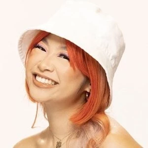 Yu Ling Wu Biography