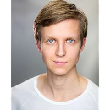 Linus Karp - Age, Bio, Birthdate, Family, Networth & More