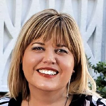 Lisa Dunn - Age, Bio, Birthdate, Family, Networth & More