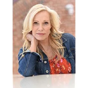 Lisa Finlayson - Age, Bio, Birthdate, Family, Networth & More