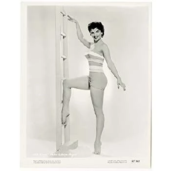 Lisa Gaye - Biography, Birthdate, Family, Networth & More